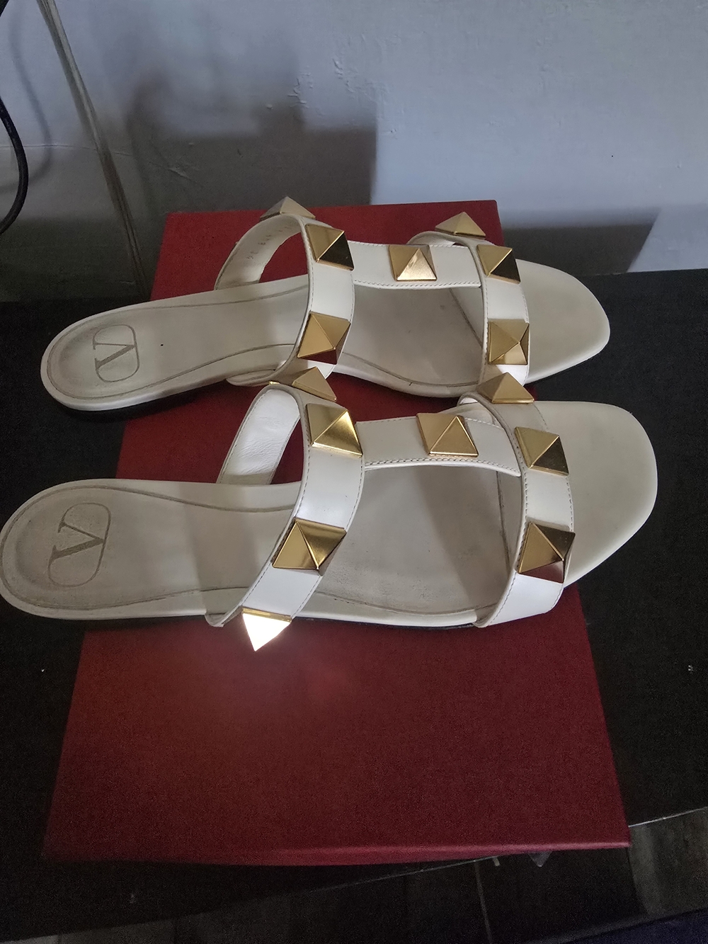 Valentino White Leather Slide Sandals with Gold Pyramid Studs - Picture 4 of 6